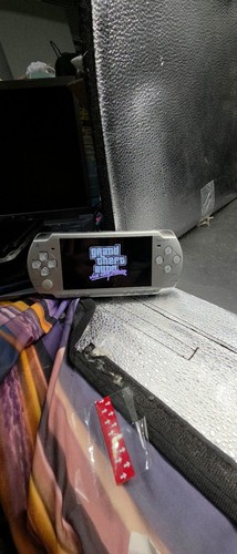 Sony psp 2001 silver slim - silver,